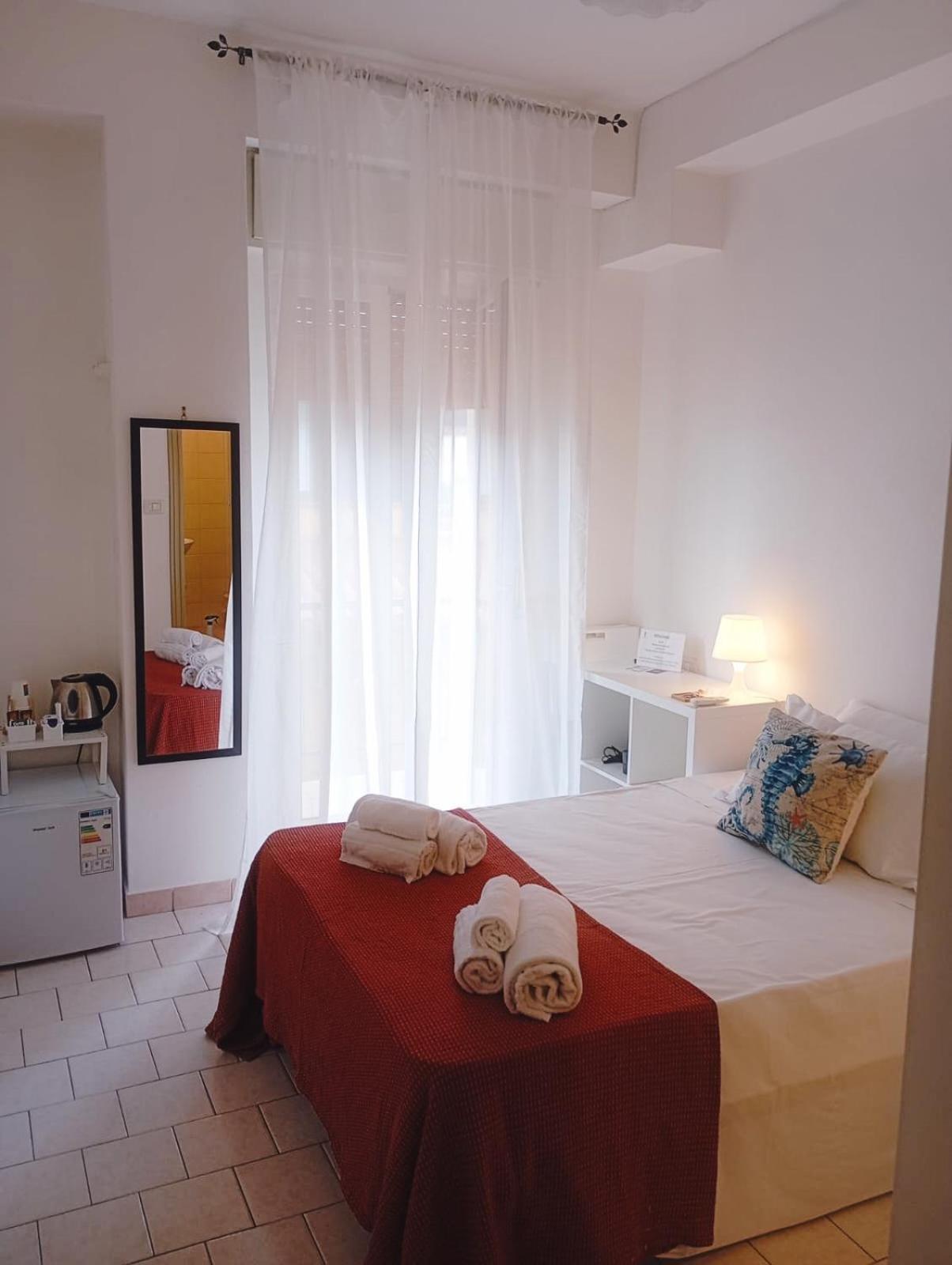 Hippocampus B&B Giardini-Naxos Extérieur photo